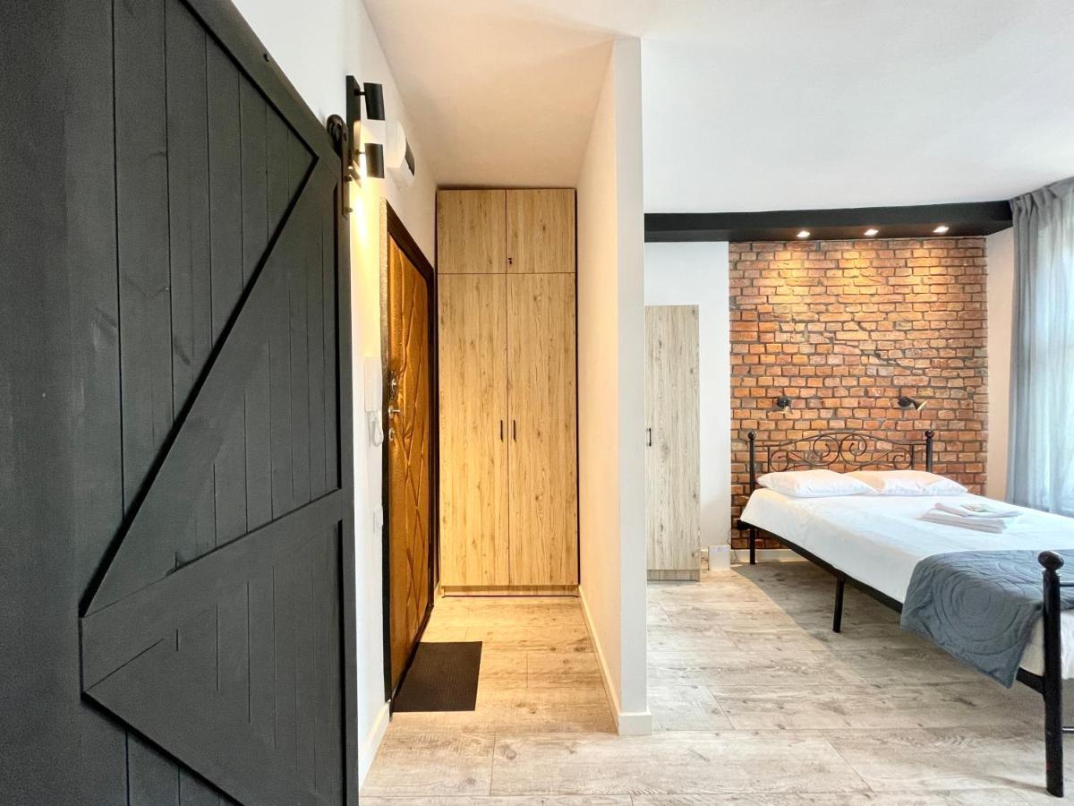 Copernicus Street Apartment - Broken Flowers And Twin Peaks Торунь Экстерьер фото