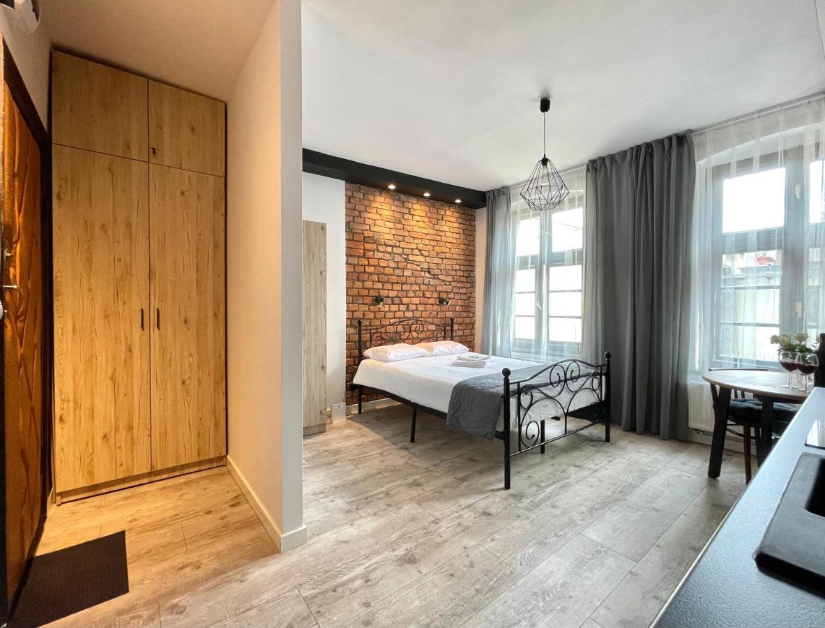 Copernicus Street Apartment - Broken Flowers And Twin Peaks Торунь Экстерьер фото