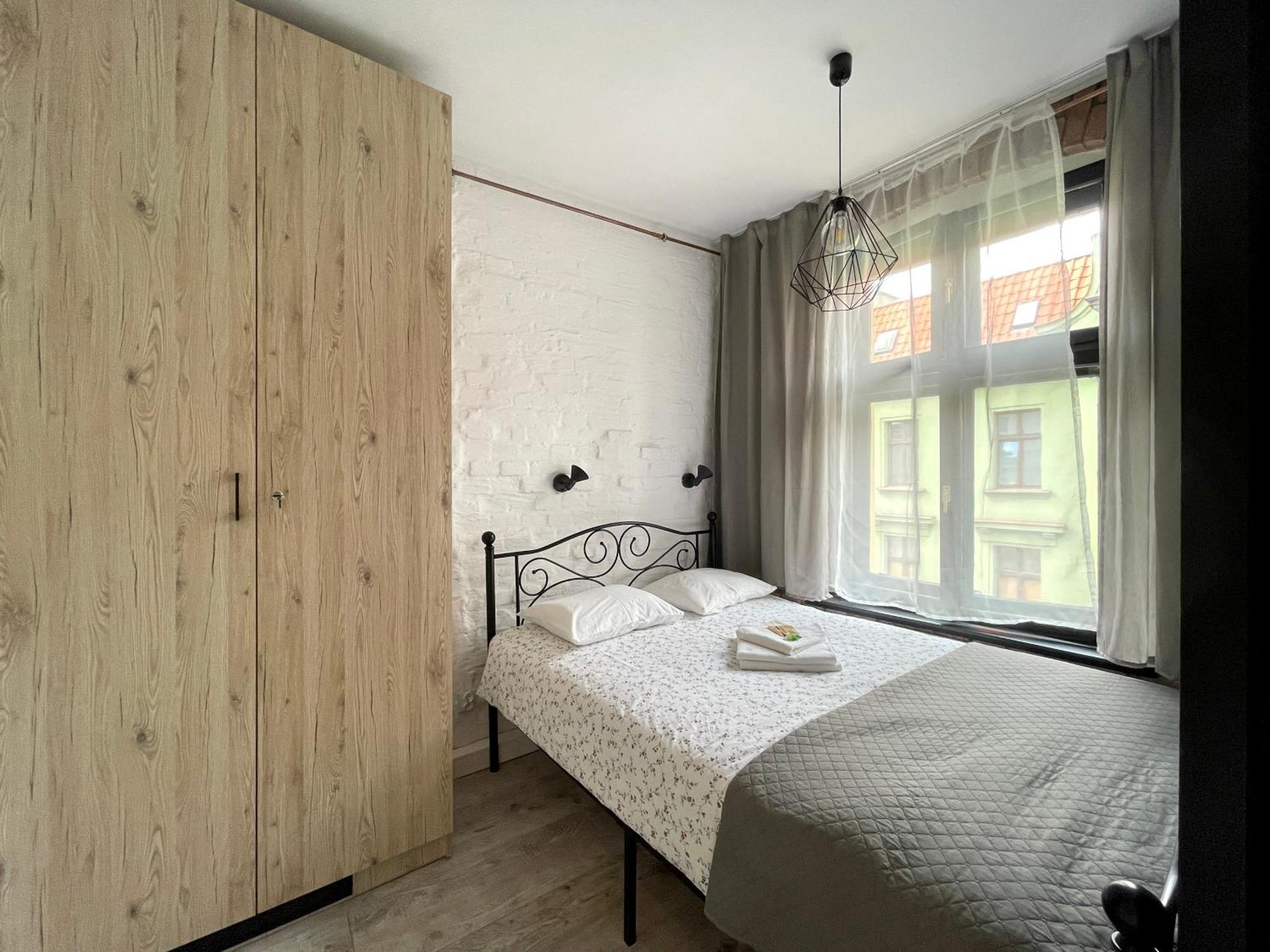 Copernicus Street Apartment - Broken Flowers And Twin Peaks Торунь Экстерьер фото