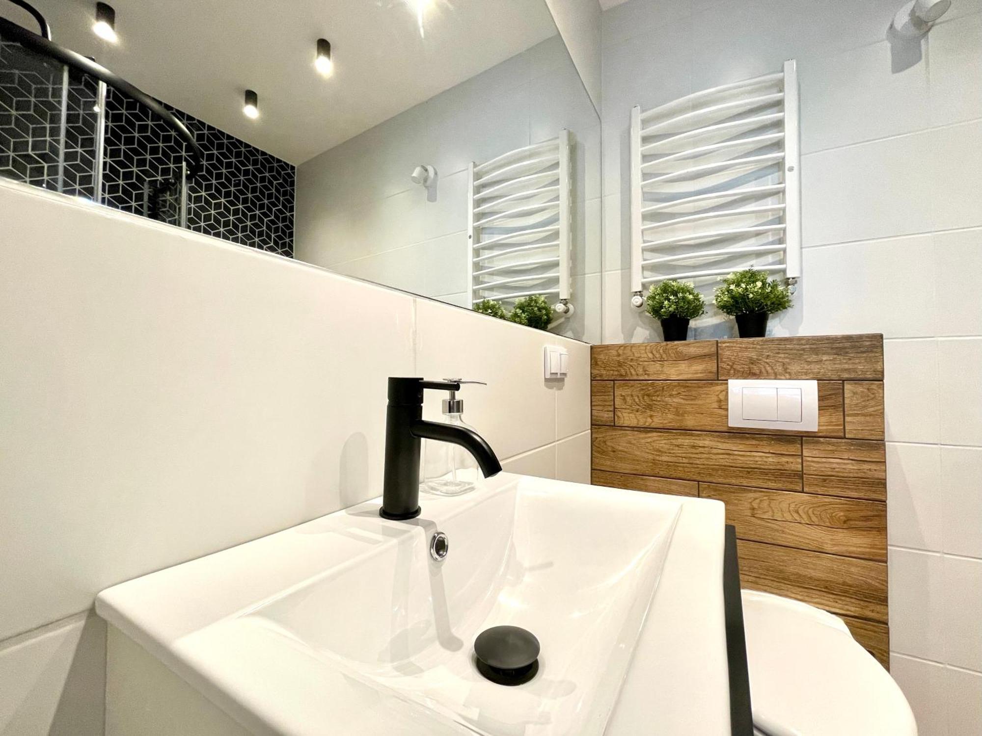 Copernicus Street Apartment - Broken Flowers And Twin Peaks Торунь Экстерьер фото